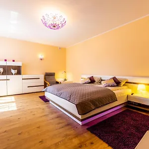 https://victus-apartament-valentine.sopothotels.com